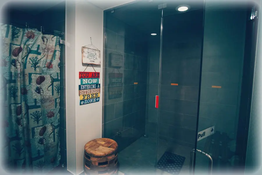 Spa shower next to the steam room
